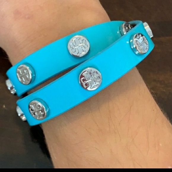 Tory Burch Jewelry - Brilliant Blue Tory Burch Leather Wrap Braclet
